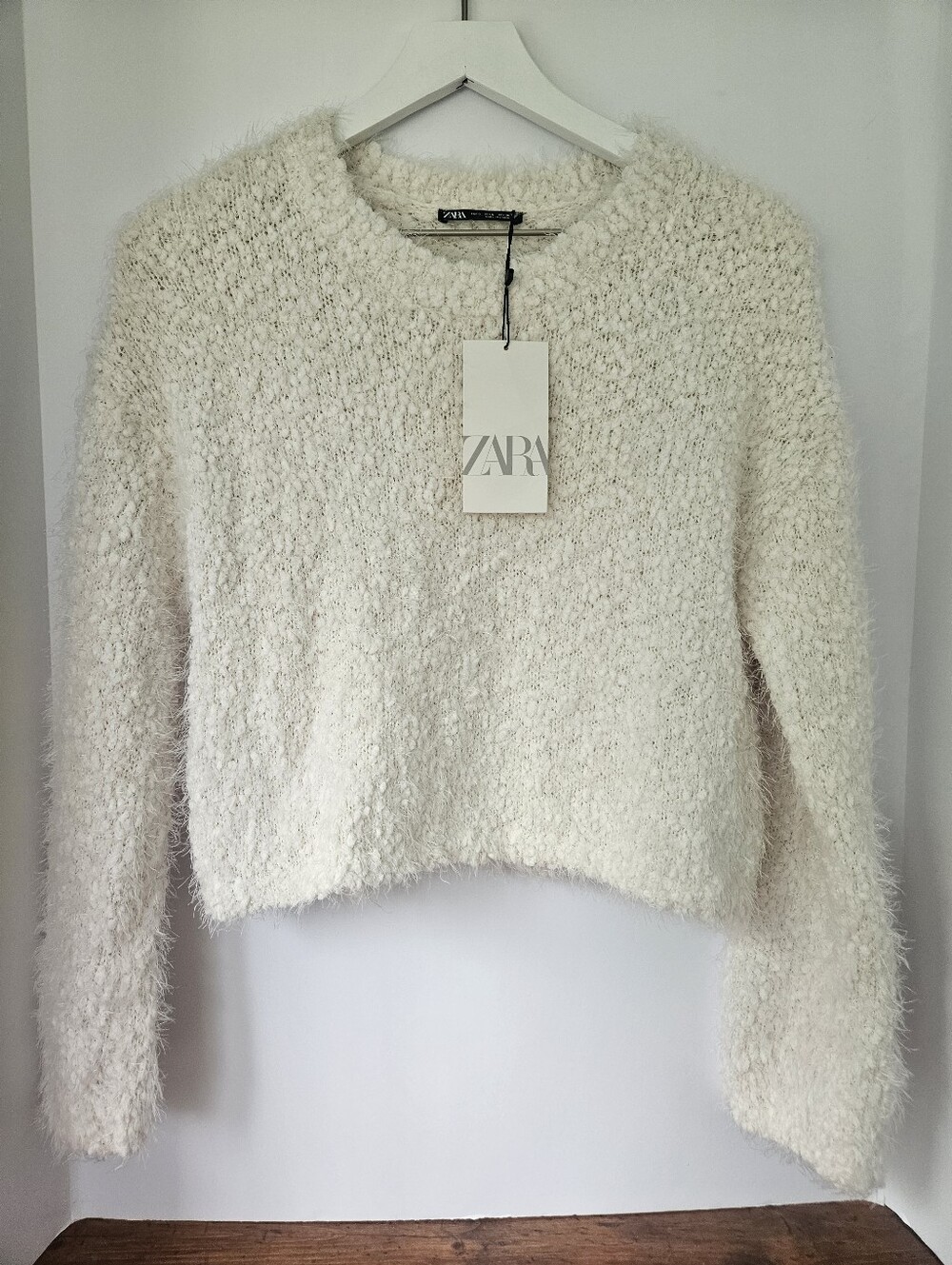 Zara Cream White Fuzzy Sweater Cropped Boxy Knit Crewneck Size Small